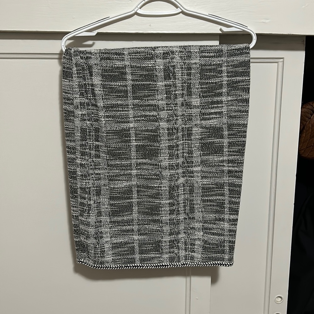 Pencil skirt - barely worn